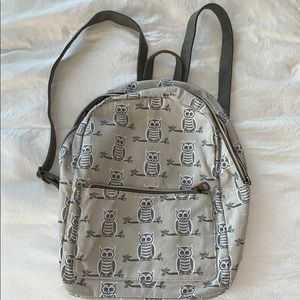 grey owl print mini backpack!